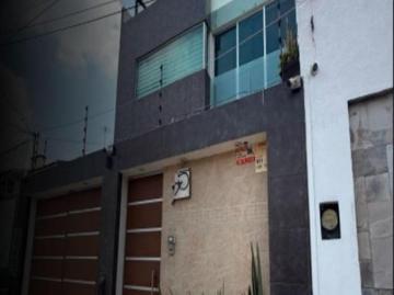 Casa en venta en la Calle Graciano Sánchez en la Colonia Presidentes Ejidales Secc 1, Coyoacán, CDMX