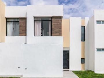 CASA EN VENTA EN LA CARTUJA