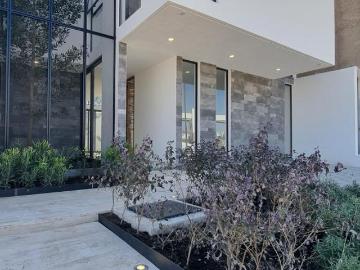 CASA EN VENTA EN LA CARTUJA RESIDENCIAL CON RECAMARA EN PLANTA BAJA