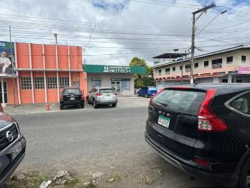 Casa en venta en La Chorrera | 302 m² frente a vía principal | 4 recámaras por 297500.00 en Barrio Colón