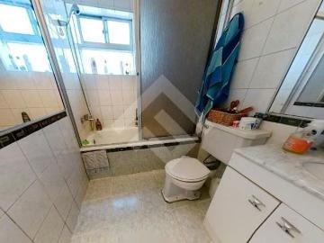 Casa en venta en La Cisterna | 6 Dormitorios por 300000. 00 en La Cisterna