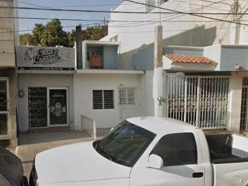 Casa en Venta en la Col. Jorge Almada a 3 min. del Centro de Culiac?n, Sinaloa