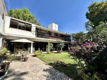 Casa en Venta en la colonia Guadalupe Inn!
