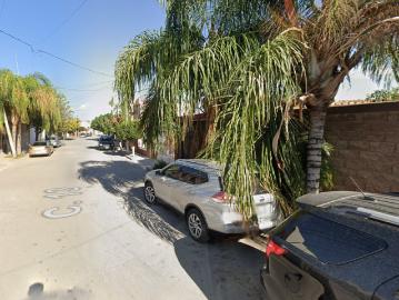 Casa en venta en la Colonia Filadelfia Gomez Palacio Durango. LR