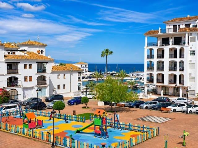 Casa en venta en La Duquesa / Puerto de la Duquesa, Málaga Costa del Sol