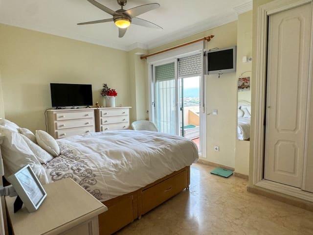 Casa en venta en La Duquesa / Puerto de la Duquesa, Málaga Costa del Sol