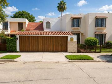 CASA EN VENTA EN LA ESTANCIA ZAPOPAN JALISCO