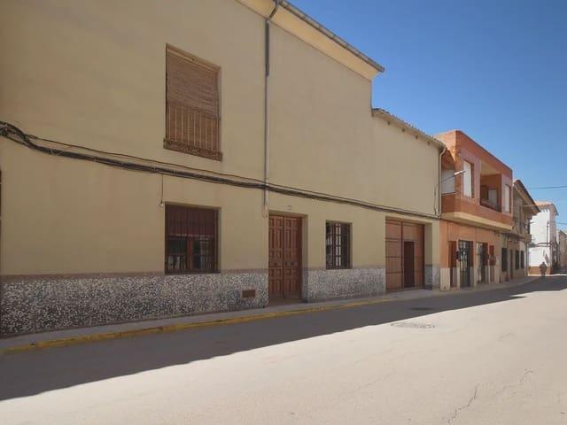 Casa en venta en La Gineta, Albacete