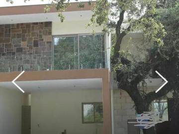 CASA EN VENTA EN LA JOYA SECTOR MAGNOLIA EN MONTERREY, N.L