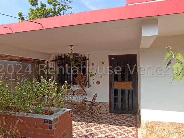 Casa en Venta en La Lago, Maracaibo