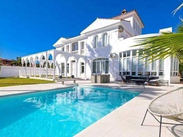 Casa en Venta en La Línea de la Concepción