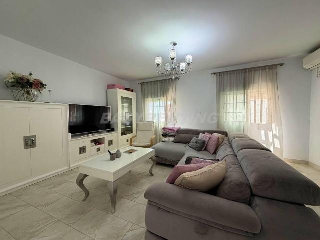 Casa en venta en La Línea de la Concepción Cádiz
