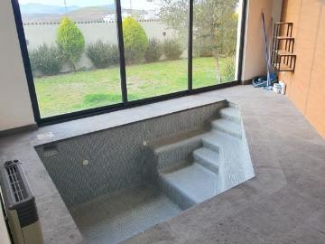 Casa en venta en La Loma Golf recamara en PB 4 recs Alberca