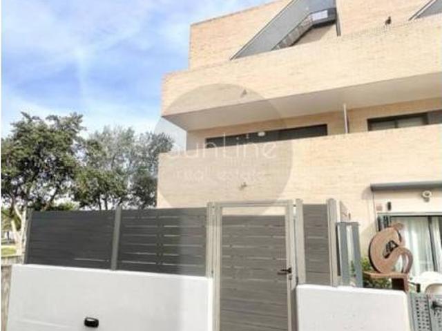 Casa en Venta en La Pobla de Farnals