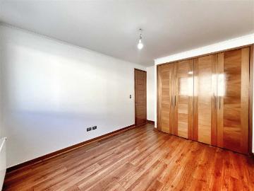 Casa en Venta en La Reina 4 dormitorios 4 baños