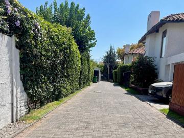 Casa en Venta en La Reina 5 dormitorios 4 baños