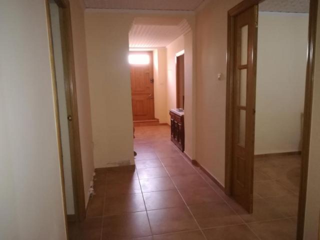 Casa en venta en La Roda, Bascula