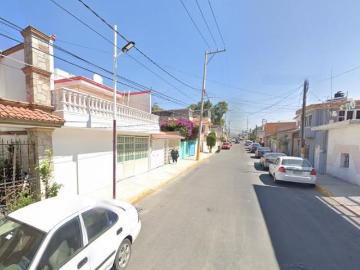 Casa en venta en La Trinidad, 56130 La Trinidad, Méx. texcoco