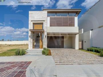 Casa en venta en La Valenciana Residencial ideal para ti y tu familia