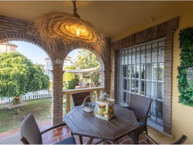 Casa en Venta en La Zubia