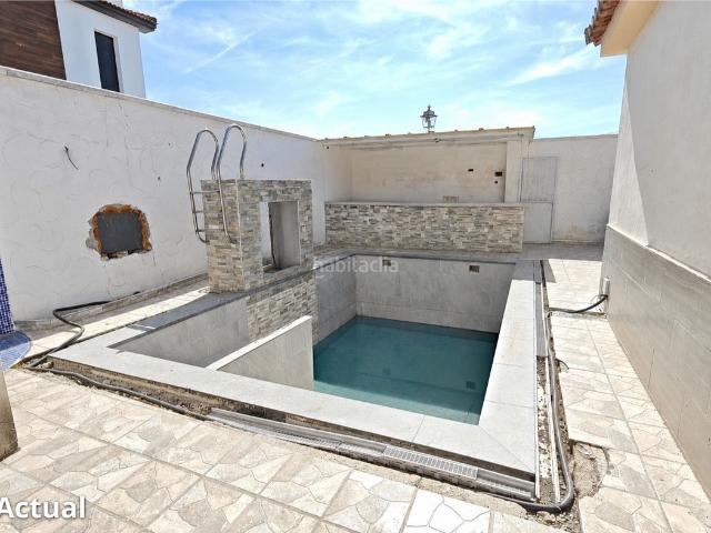 Casa en venta en Láchar. Casas.