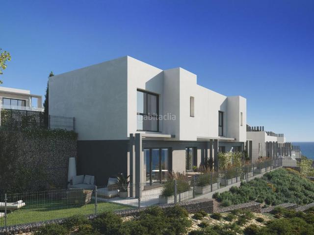 Casa en venta en Lagos. Chalets de lujo modernos en la urbanización Castillo de Lagos junto a Torrox Costa. Casas.