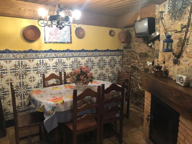 Casa en venta en Ladrillar. Acogedora casa en Ladrillar, Extremadura Oportunidad única. Casas.
