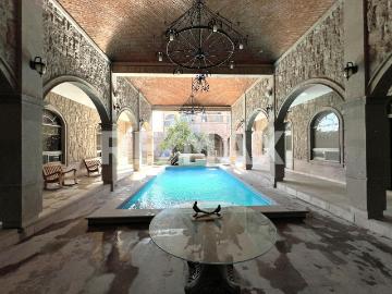 CASA EN VENTA EN LAS TROJES