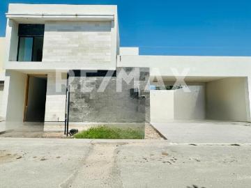 CASA EN VENTA EN LAS TROJES