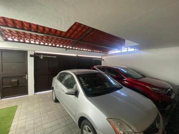 CASA EN VENTA EN LAS TROJES