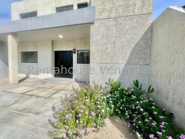 Casa en Venta en Las Virtudes, Punto Fijo