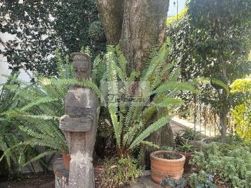 CASA EN VENTA EN LAS AGUILAS