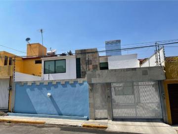 Casa en venta en Las Américas, Naucalpan de Juárez, México