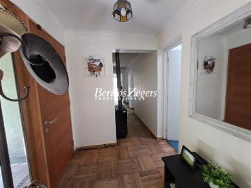 Casa en Venta en Las Condes 4 dormitorios 2 baños