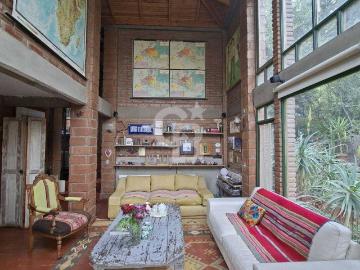 Casa en Venta en Las Condes 5 dormitorios 4 baños