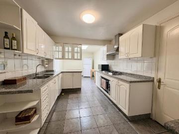 Casa en Venta en Las Condes 6 dormitorios 5 baños
