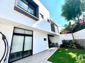 Casa en venta en las Fincas Jiutepec