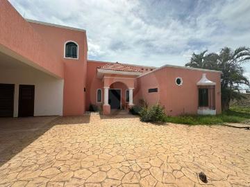 Casa en venta en las Margaritas Cholul, estilo finca