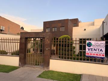 Casa en Venta en Las Rosas, Gómez Palacio Amplia y Bien Ubicada