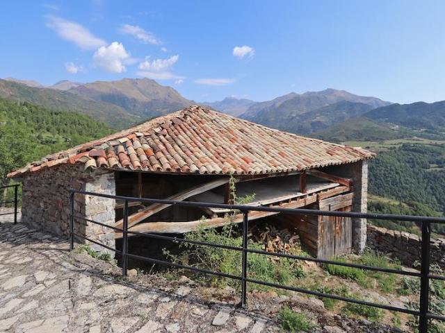 Casa en venta en Laspaúles Huesca