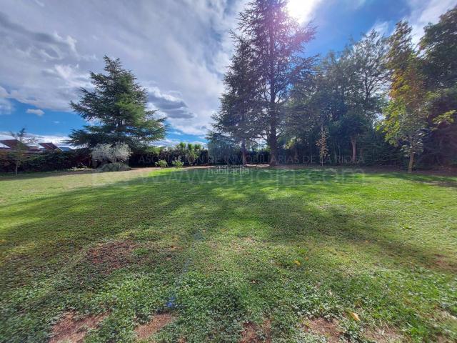 Casa en venta en Lardero. Vivienda Unifamiliar en buen estado de conservación ubicado en Urbanización cerrada, en Lardero. Casas.