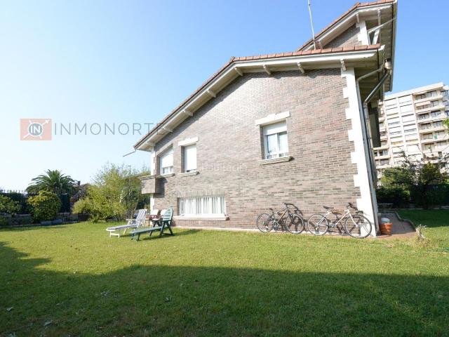 Casa en venta en Laredo, Zona Playa. Casas.