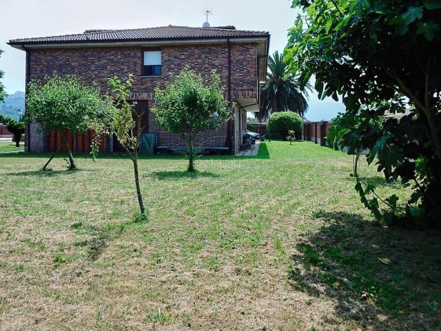 Casa en venta en Laredo, El Callejo La Pesquera La Arenosa. Casas.