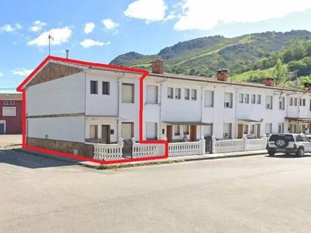 Casa en Venta en Laviana