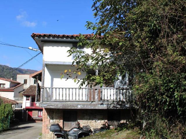 Casa en Venta en Laviana