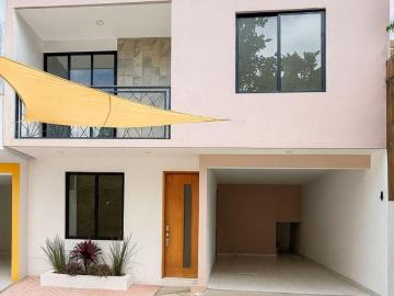 CASA EN VENTA EN LAZARO CARADENAS