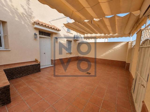 Casa en venta en Lebrija. ADOSADO ZONA MAY. Casas.