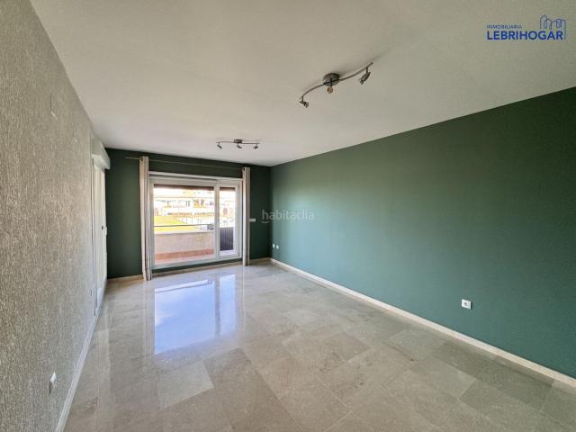 Casa en venta en Lebrija. Unifamiliar en venta en Crta. Los Tollos, 4 dormitorios. Casas.