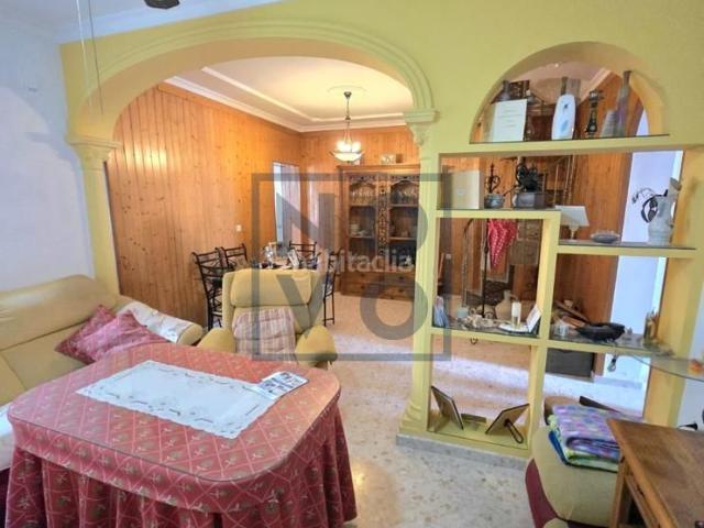 Casa en venta en Lebrija. VIVIENDA ZONA CAMPO FUTBOL. Casas.