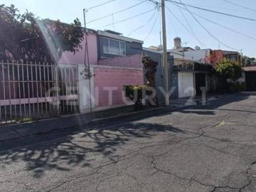CASA EN VENTA, EN LIC. GENARO GARCIA, JARDIN BALBUENA, CDMX
